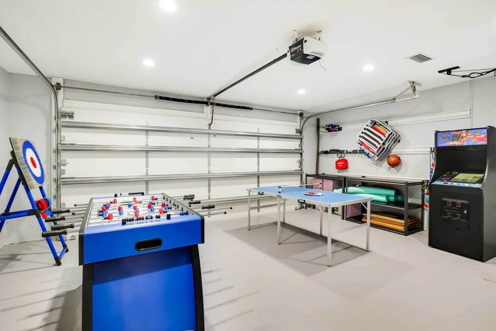 Pet-friendly Paradise w/ Pool ~ 6 Mi to Beach!