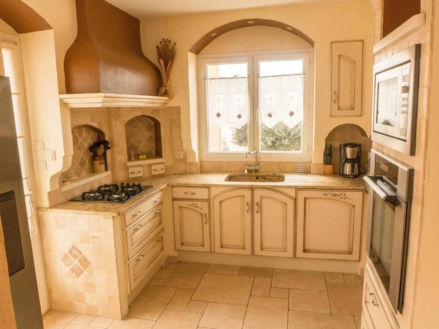 Spacious Furnished Holiday Villa With Private Pool and Covered Terrace