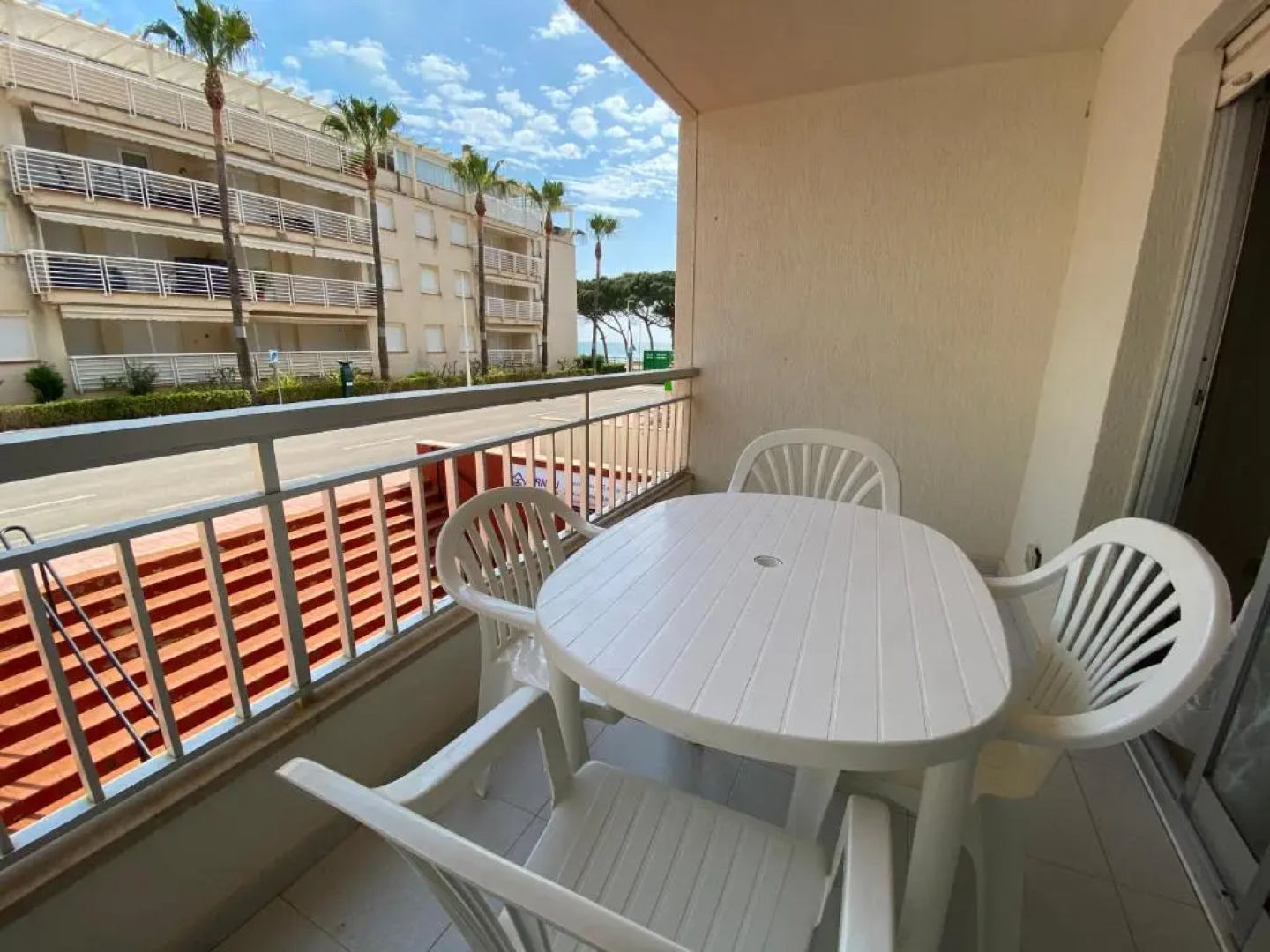 Apartamentos Irta Playa Altamar