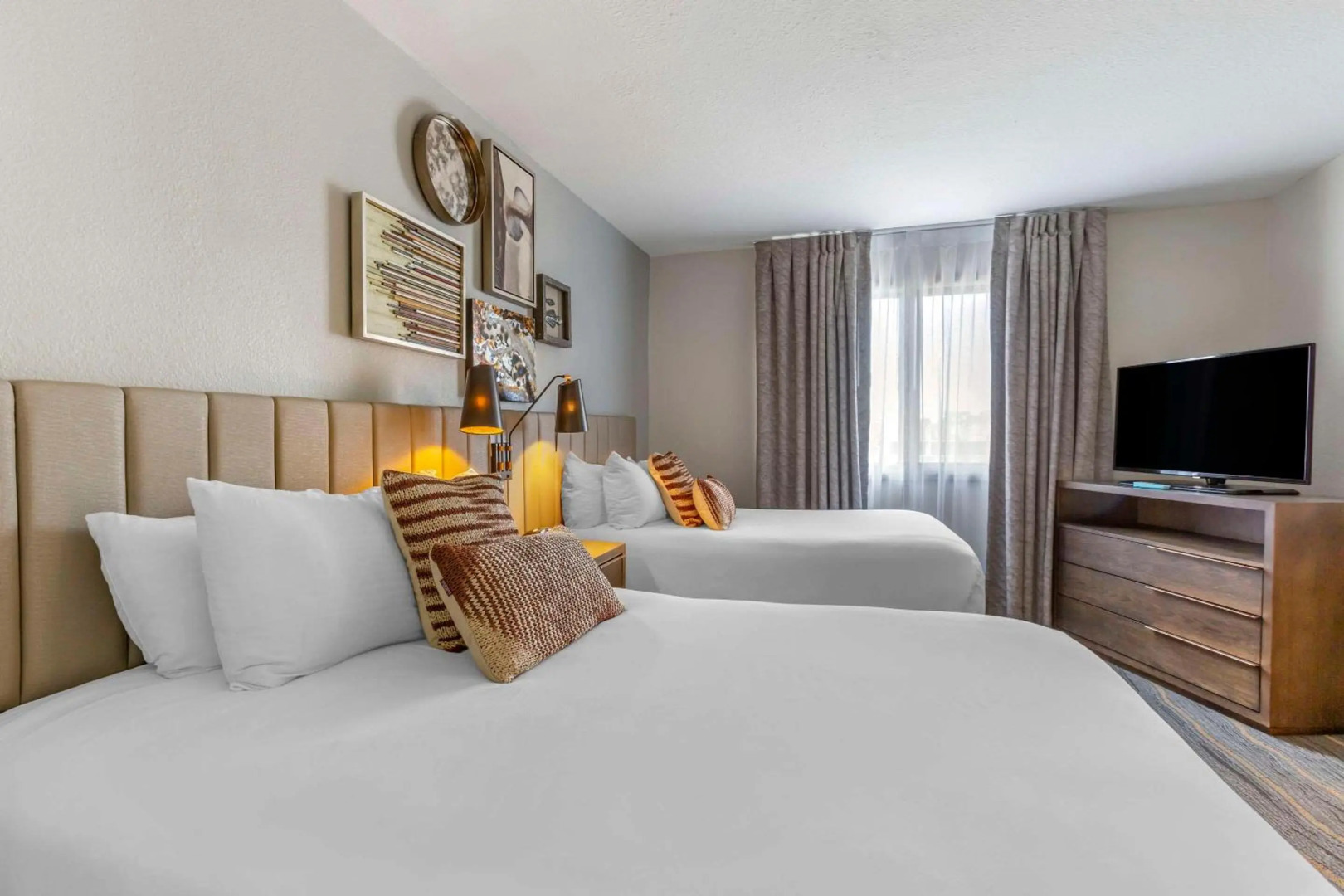 Windmill Suites Surprise - Phoenix, an Ascend Collection Hotel