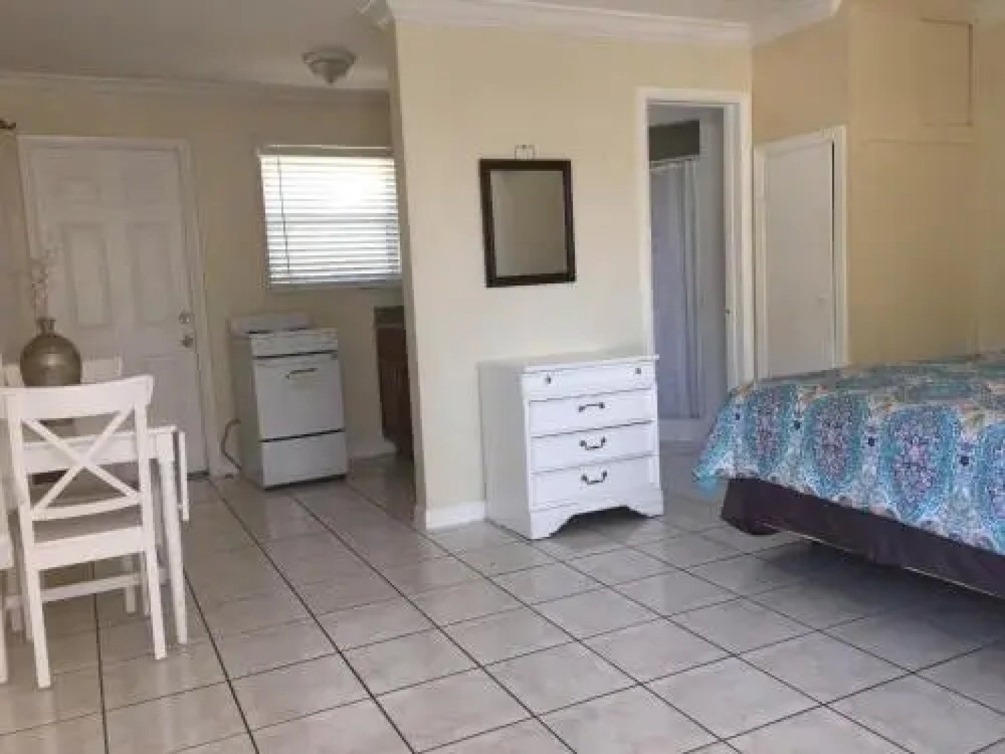 Eamon James Apartments