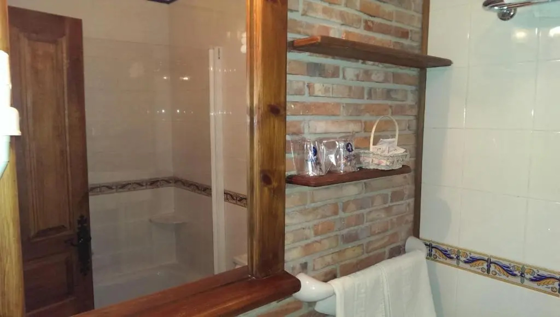 Hotel "Posada El Solar" Finca y Burger - Gintonic Bar