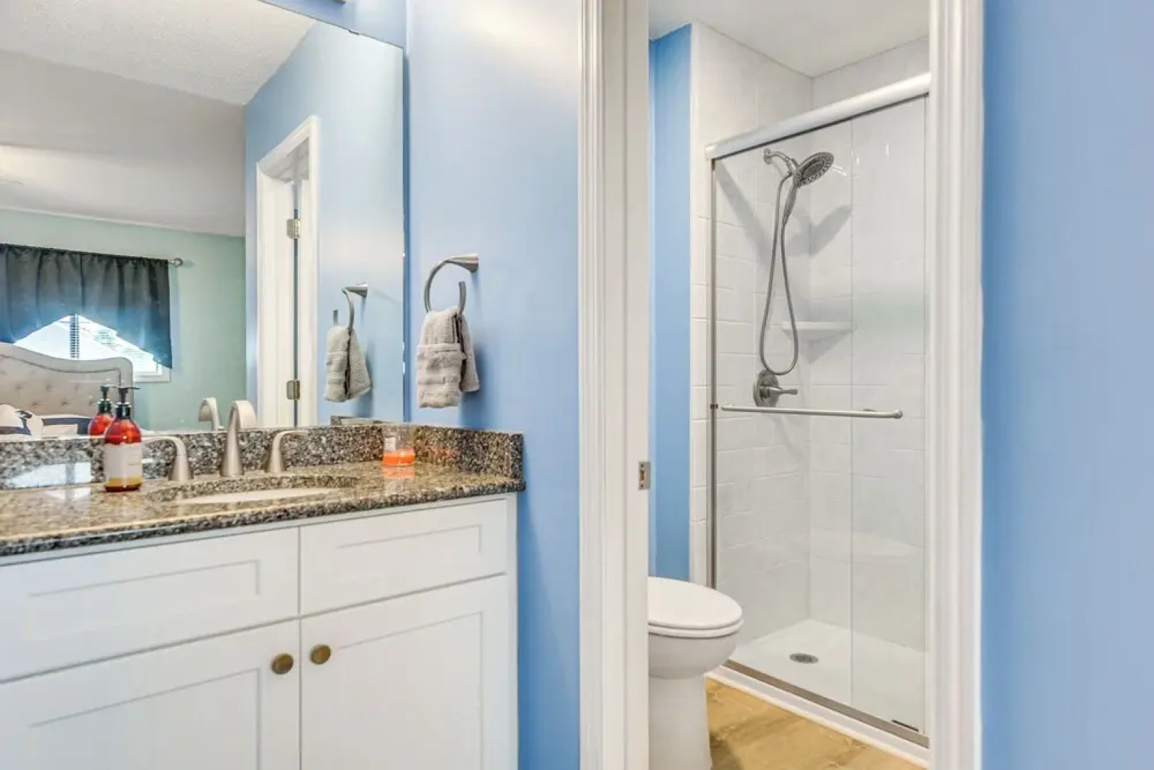 Warm Weather Escape! Golf & Relax in Little River