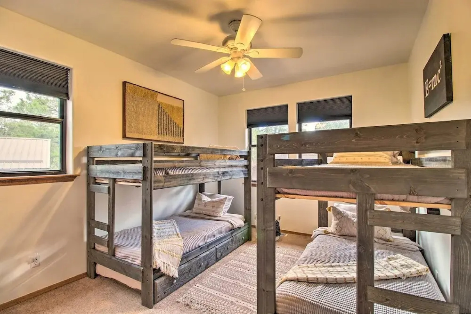 Show Low 'a-to-z Cabin' With Deck & Gas Grill!