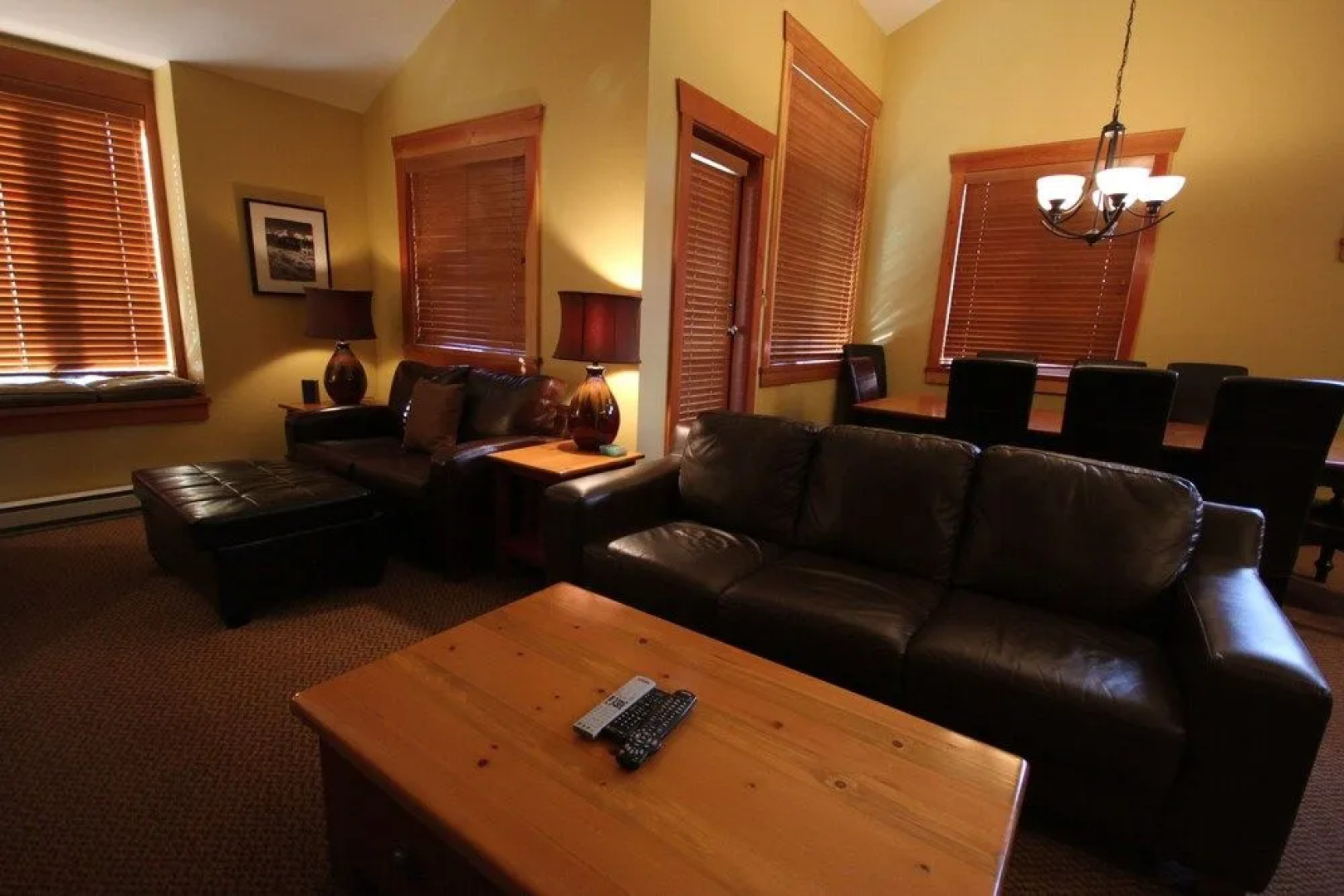 Pinnacle Ridge Chalets by Fernie Lodging Co