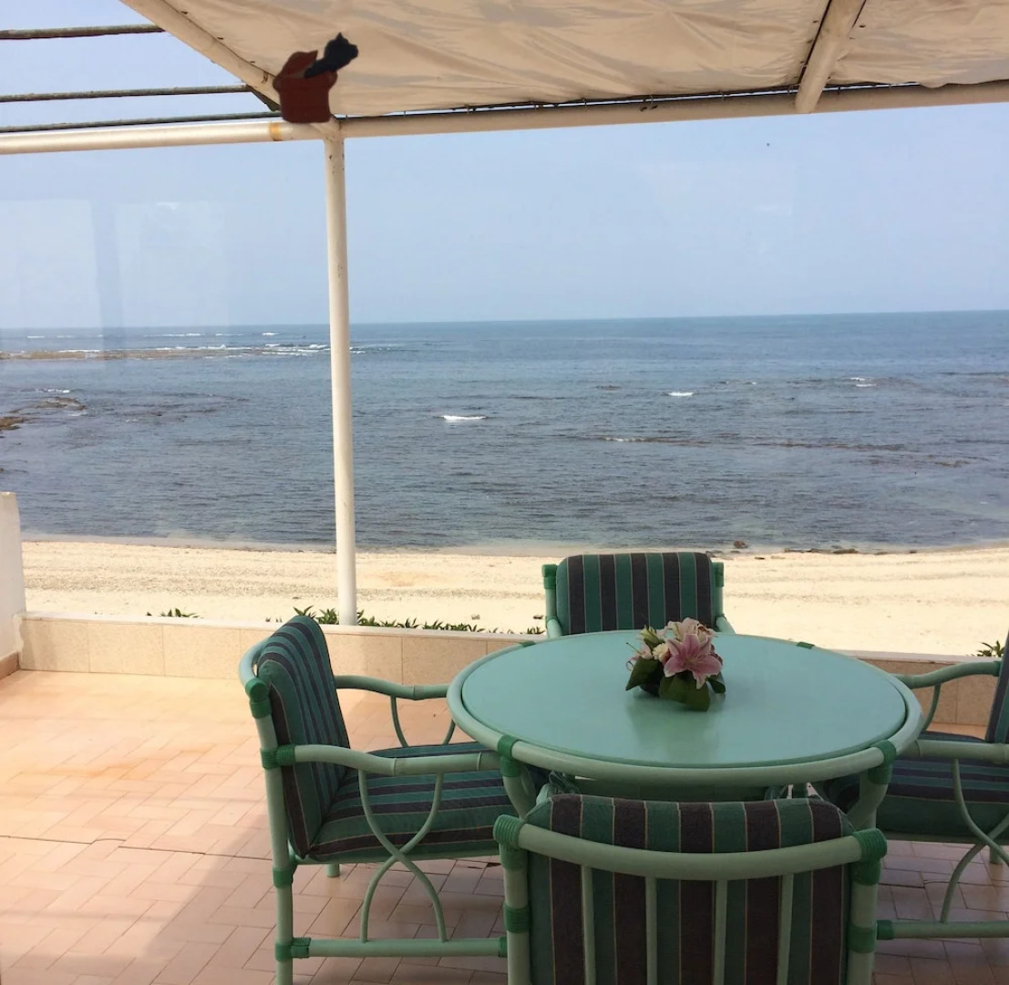 Cabanon pied dans l eau