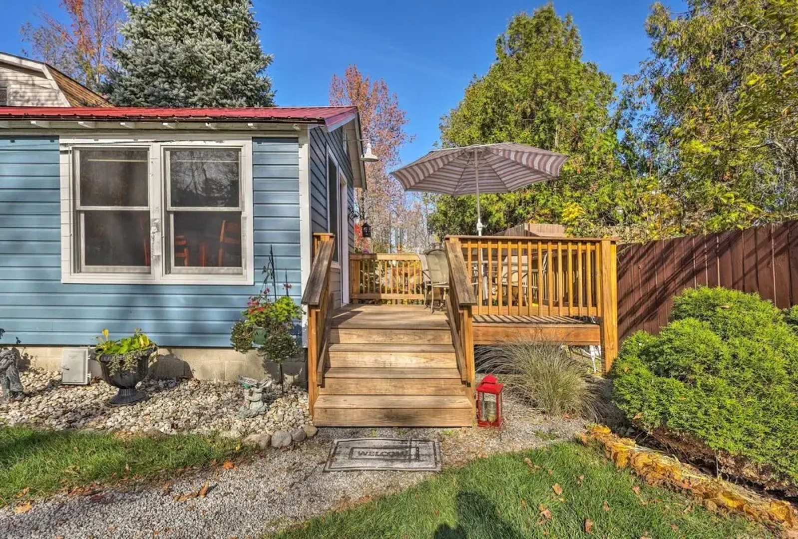 Bolton Landing Cottage: Walk to Lake George!