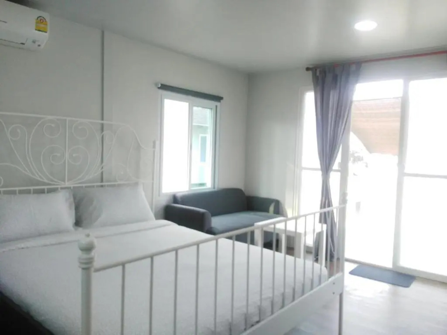 Naivacha Tent Koh Mak