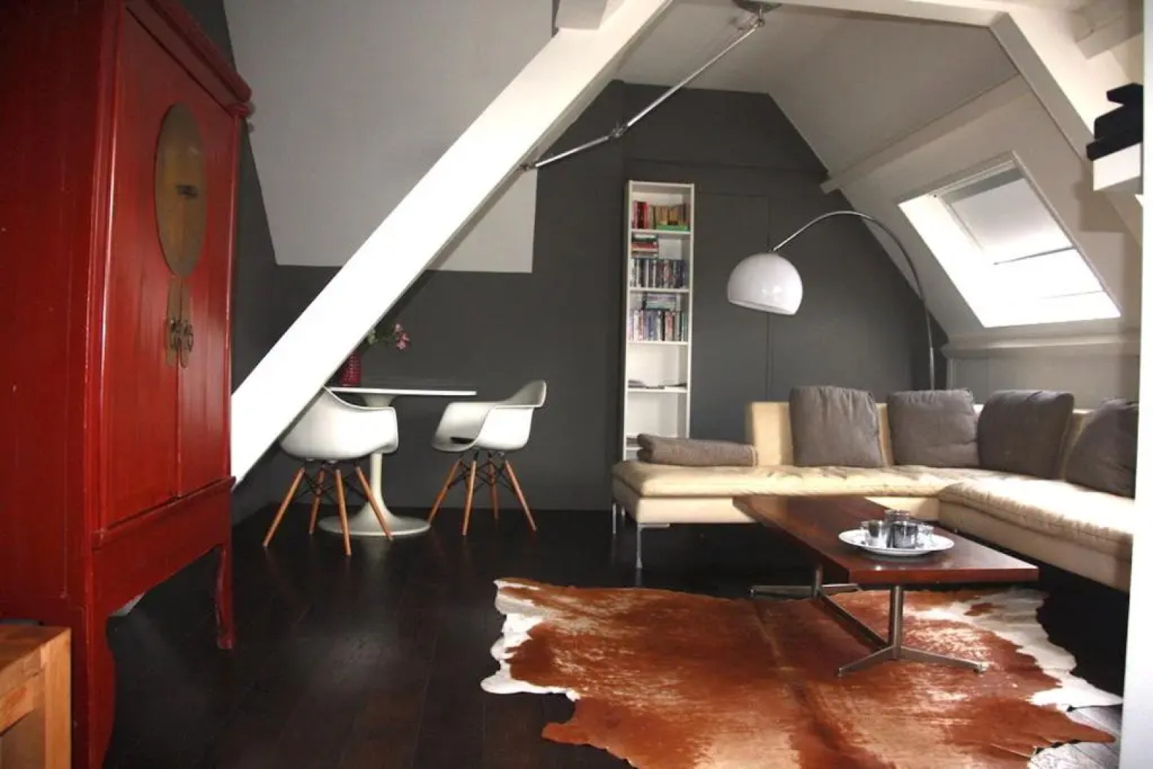 Loft, Private House with wifi and free parking for 1 car