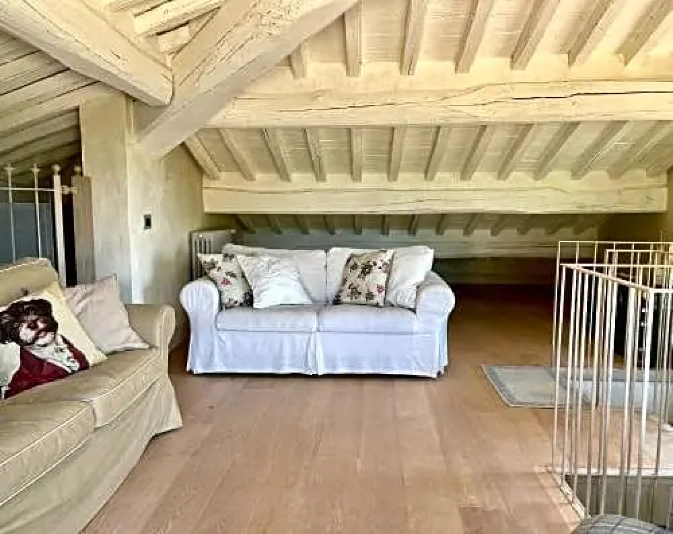 A14 Pietrasanta La Dama del Bosco