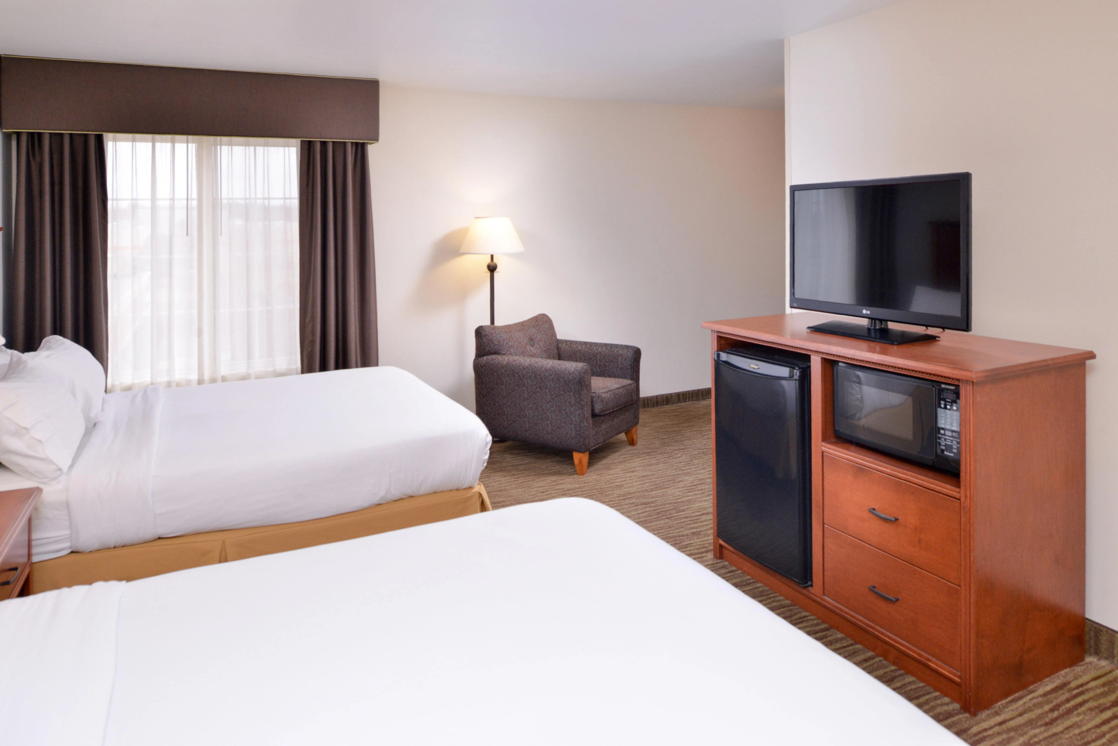 Holiday Inn Express & Suites Sioux Falls At Empire Mall by IHG