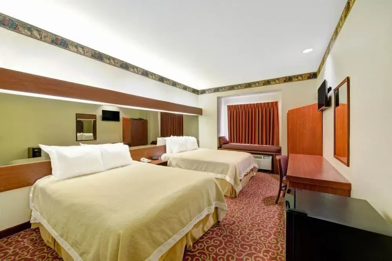 Days Inn and Suites Plano Medical Center Dallas