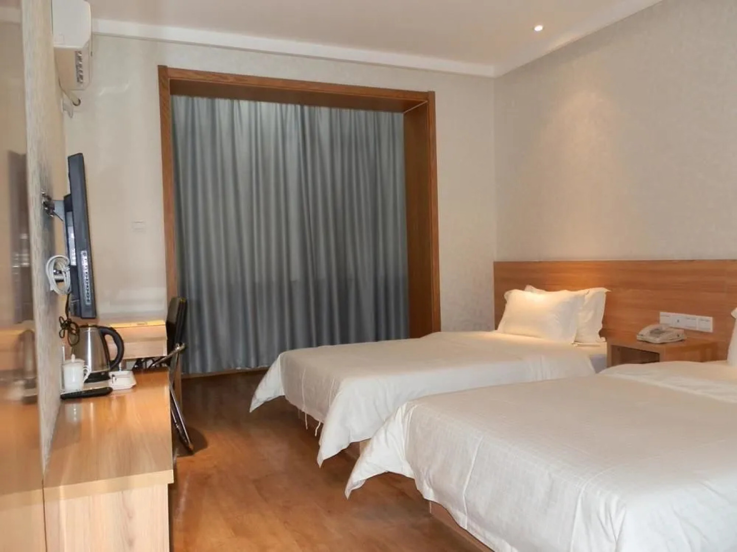 Ming Yue Business Hotel