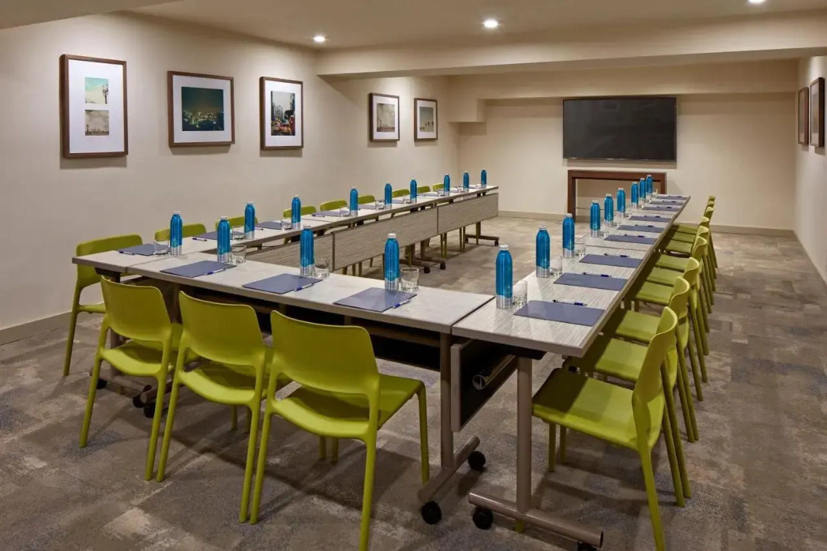 The Anza - A Calabasas Hotel