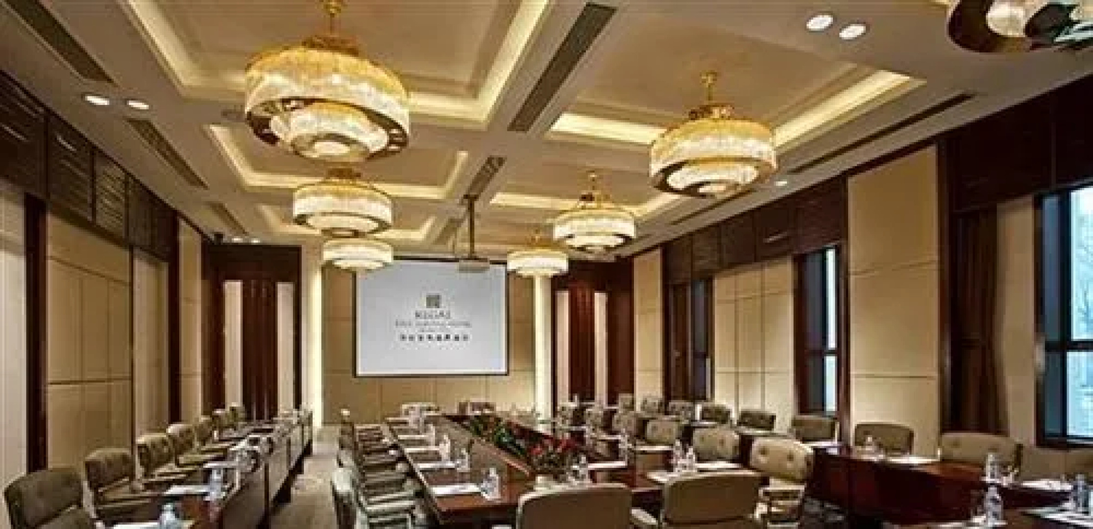 Baoli Ruiting Spring Hotel - Guiyang