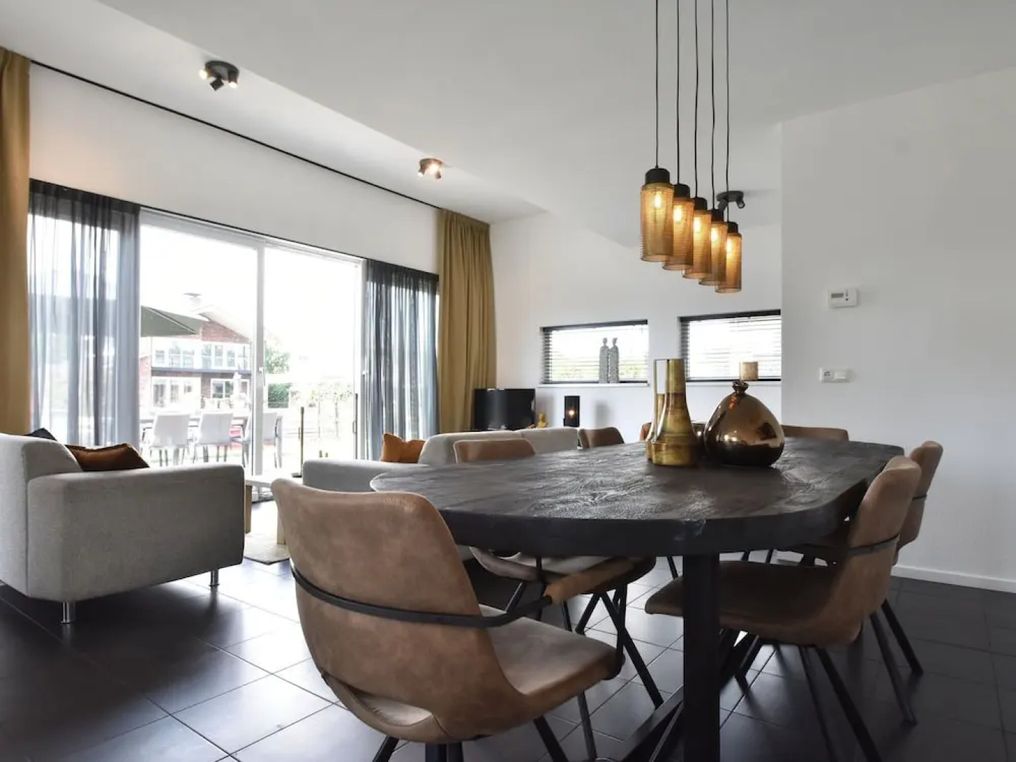 Pleasant Holiday Home in Zeewolde near Golf Course