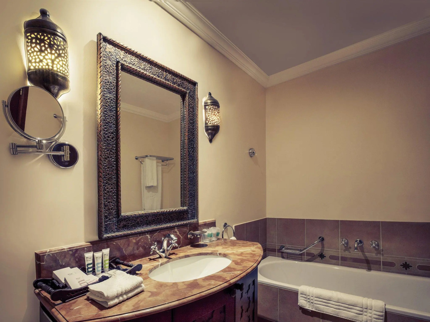 Mercure Grand Hotel Seef - All Suites