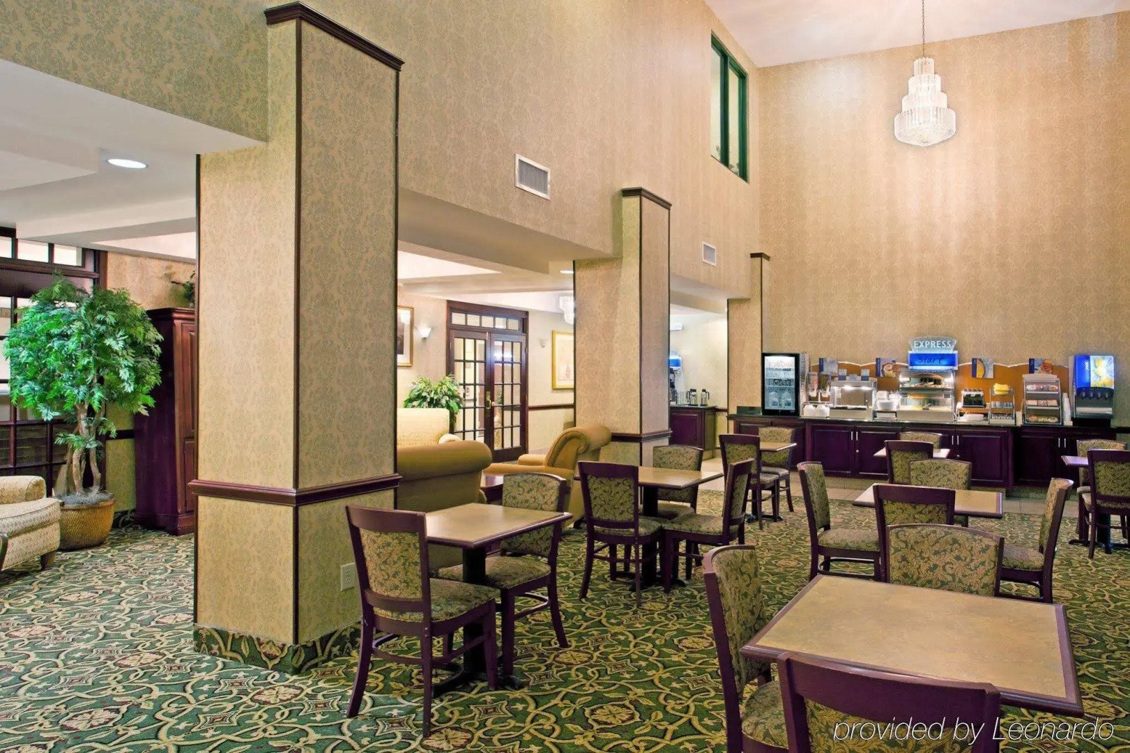 Holiday Inn Express & Suites North Lima by IHG