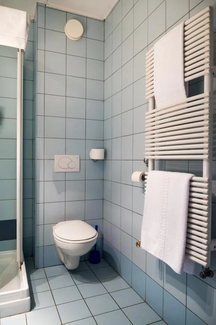 Aquarelle Piscine-Hotel