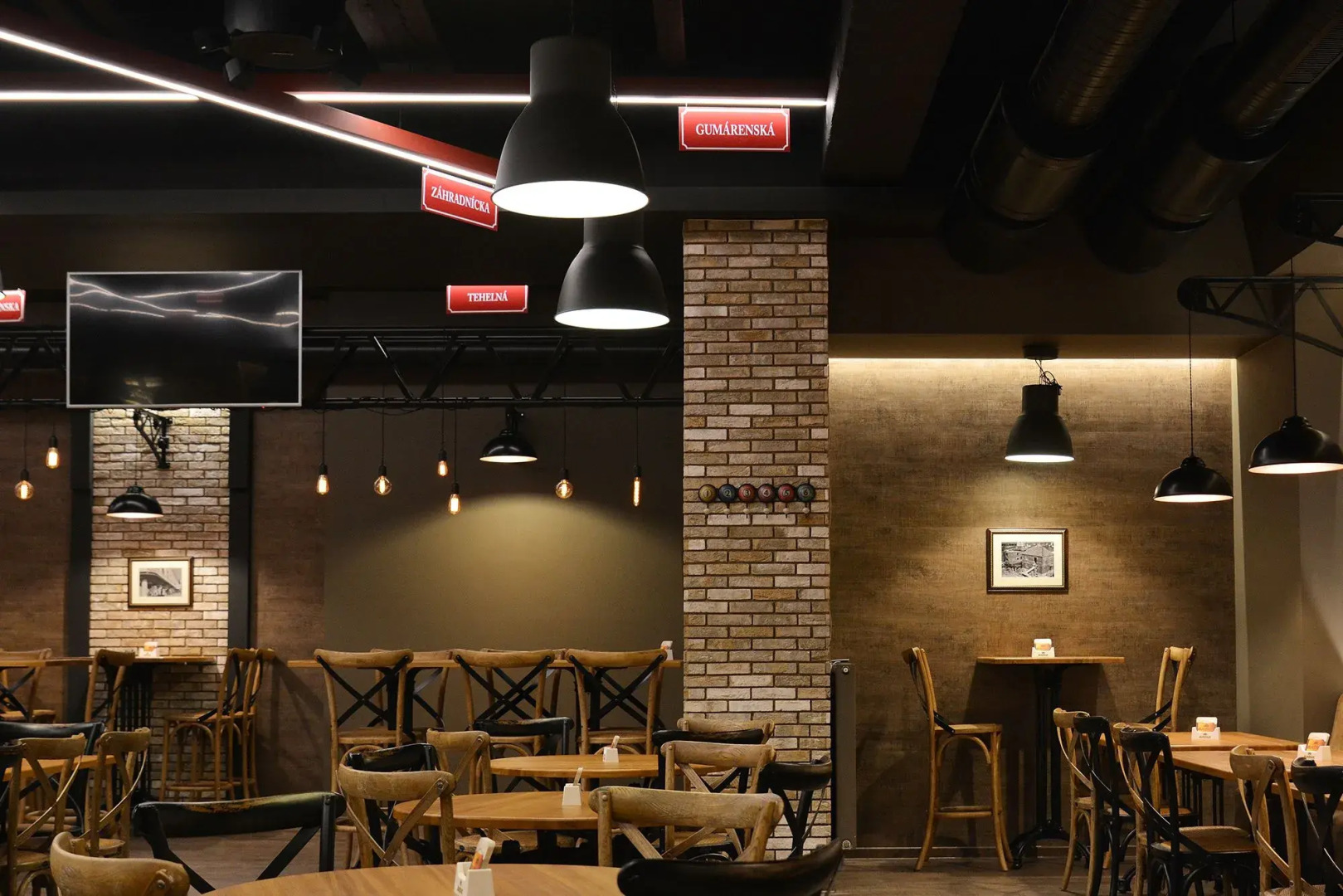 AZUL Hotel & Restaurant