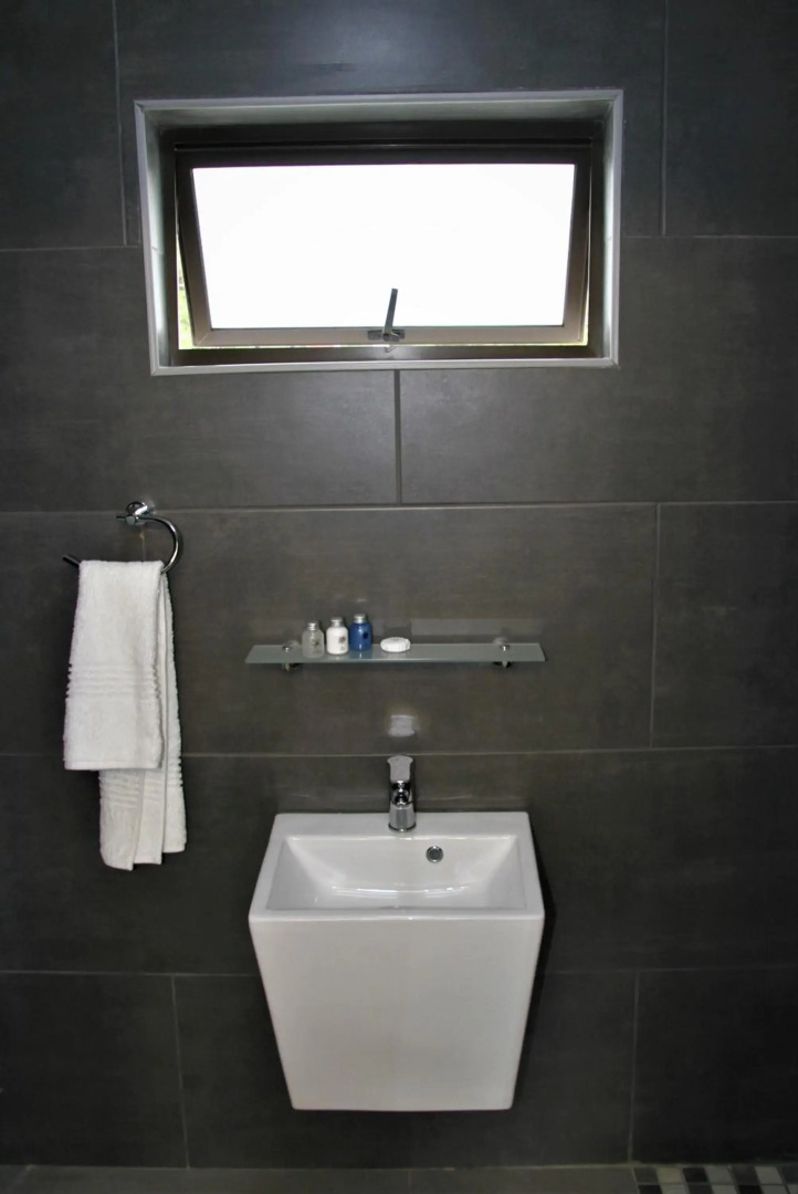 Mahem Manor Guesthouse