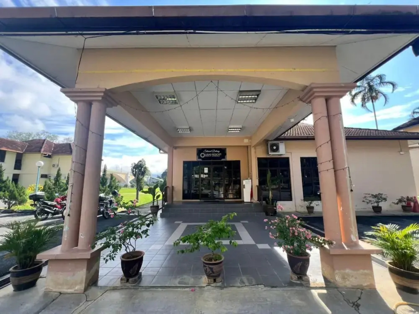 Capital O 91096 Usas Resort