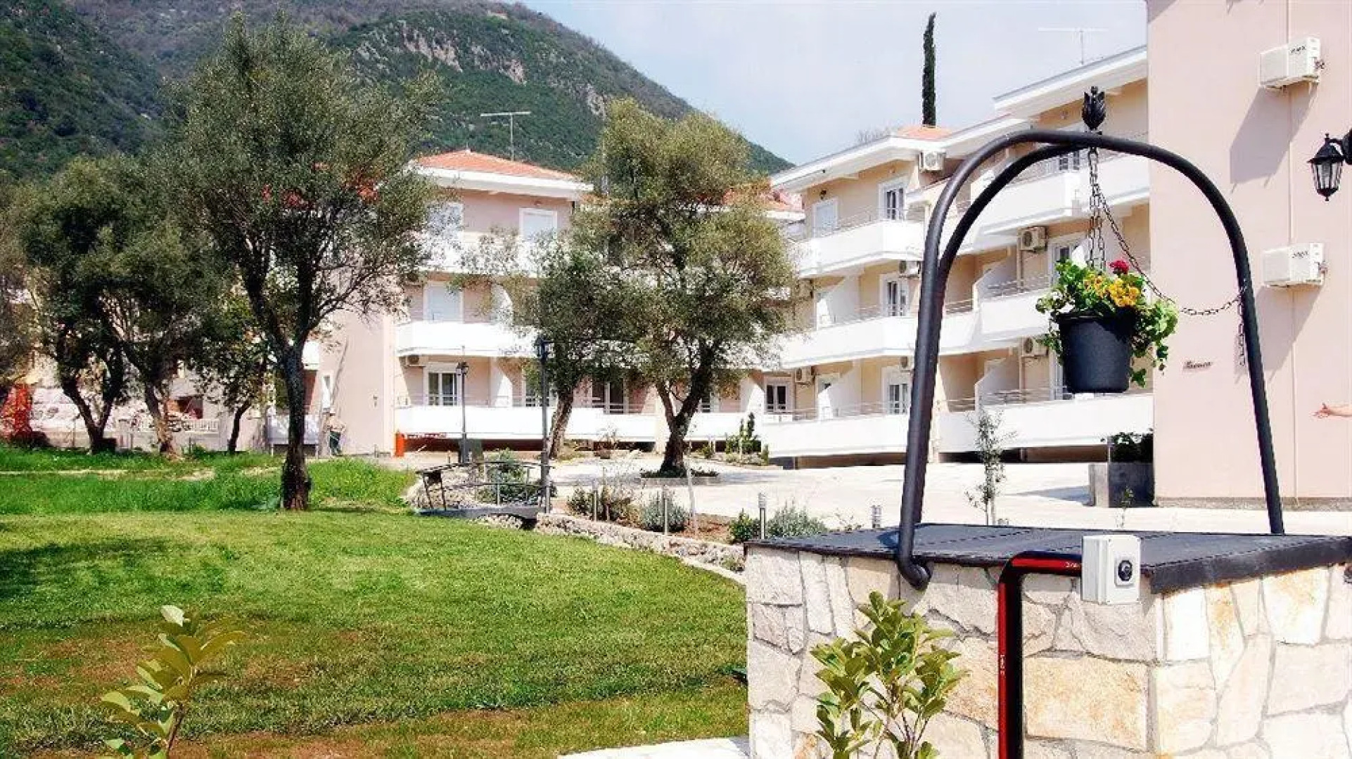 Sun Village Apartments