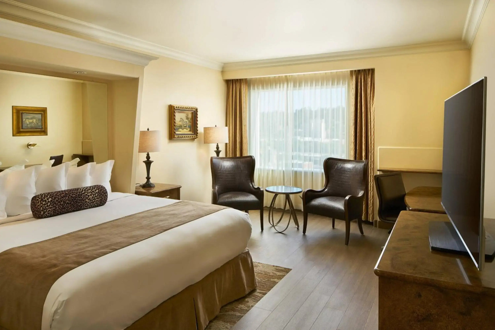 The Davenport Tower, Autograph Collection