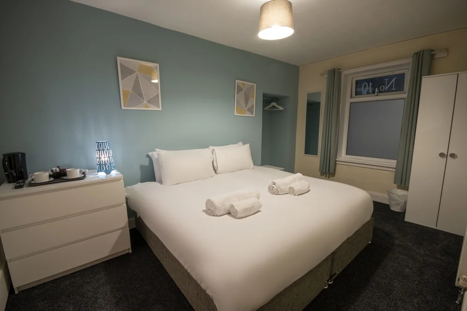 Irvine Riverside Guesthouse by Payman Club