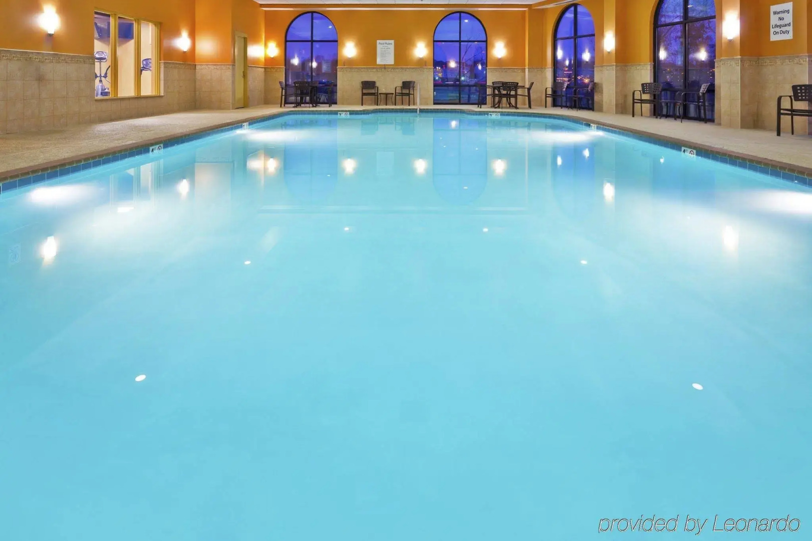 Holiday Inn Express Hotel and Suites Nashville-Opryland by IHG