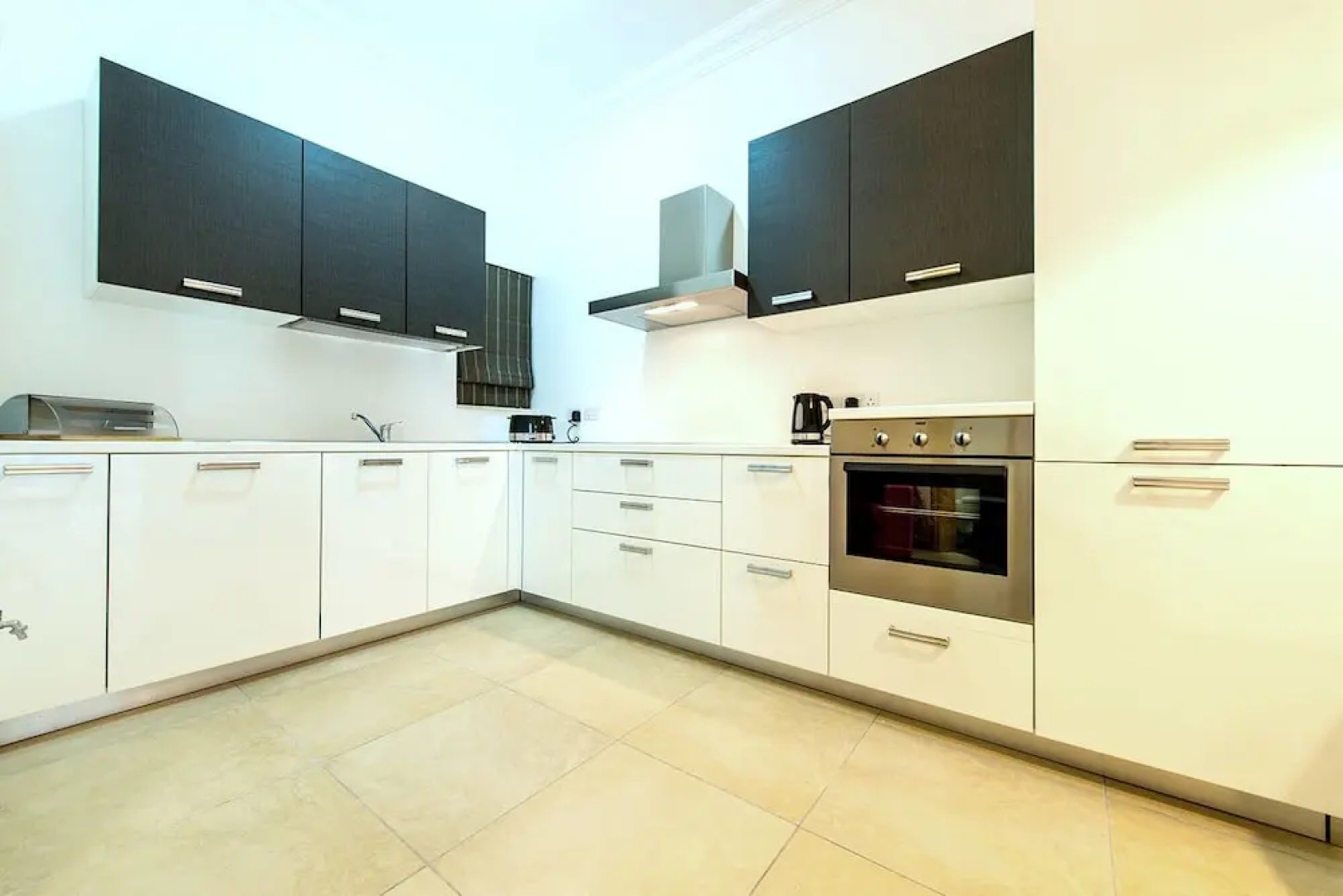 Luxury Apartment With Pool and Terrace, Top Location