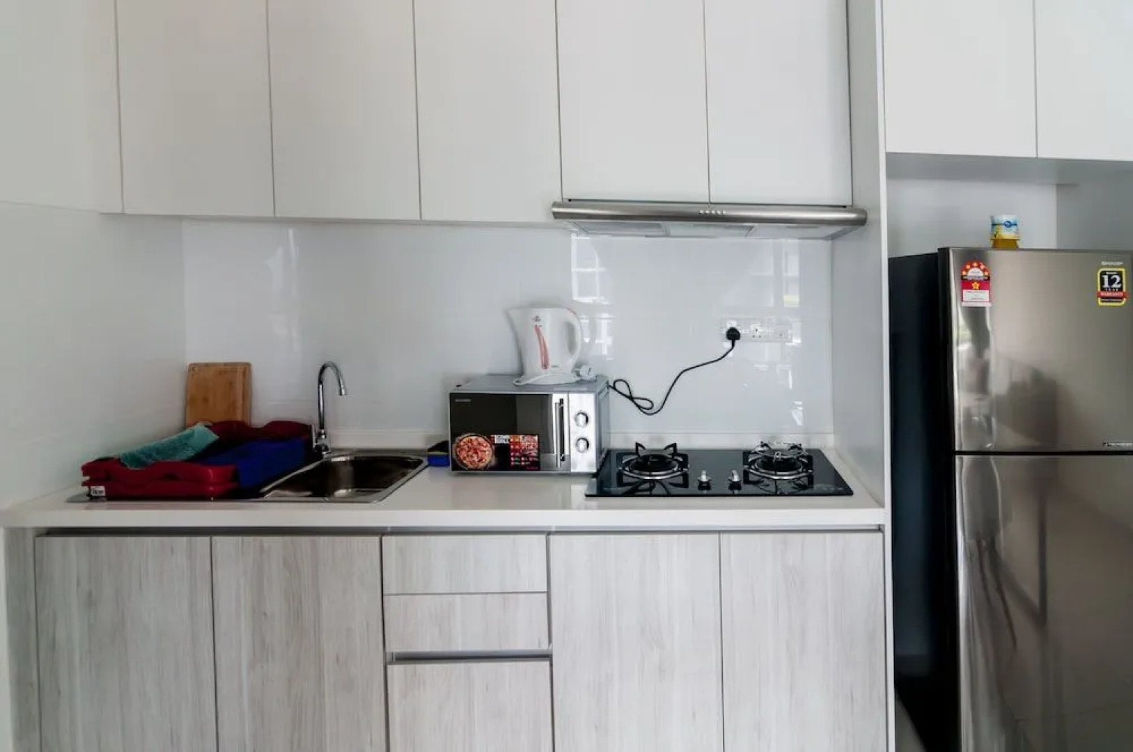 Kenwingston Square Garden by IdealHub