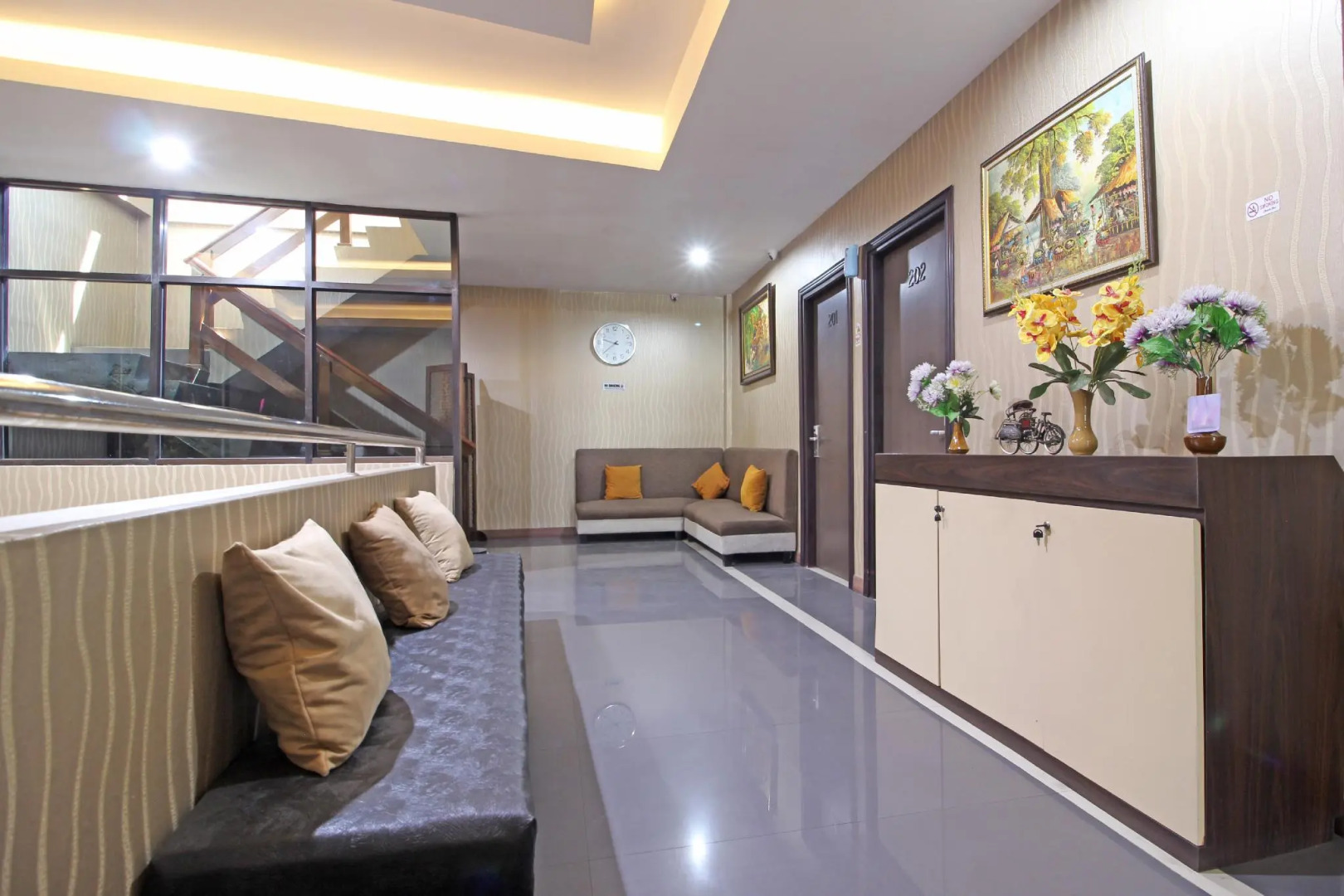 RedDoorz near UNS Solo