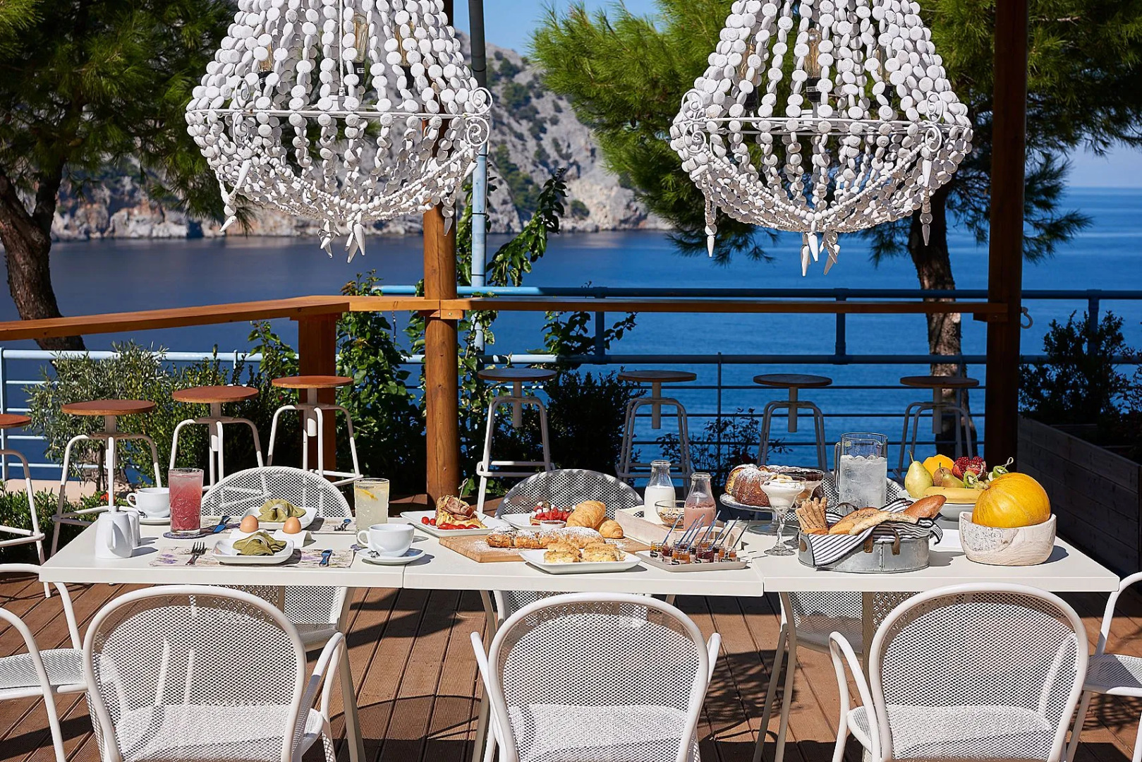 Xenia Residence & Suites