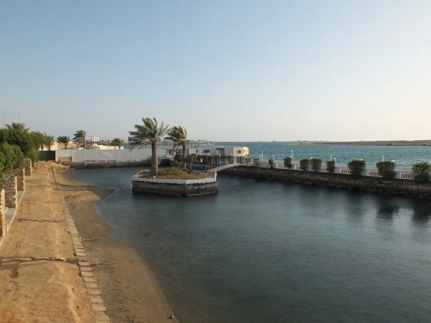 Al Ahmadi Plaza Resort