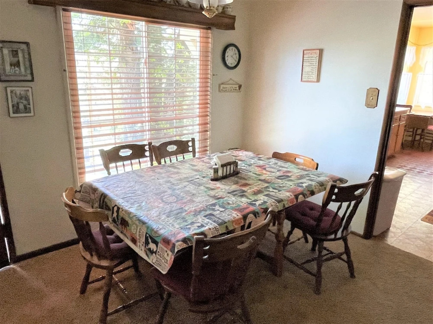 Near Lake Plus View 2 Bedroom Home by RedAwning