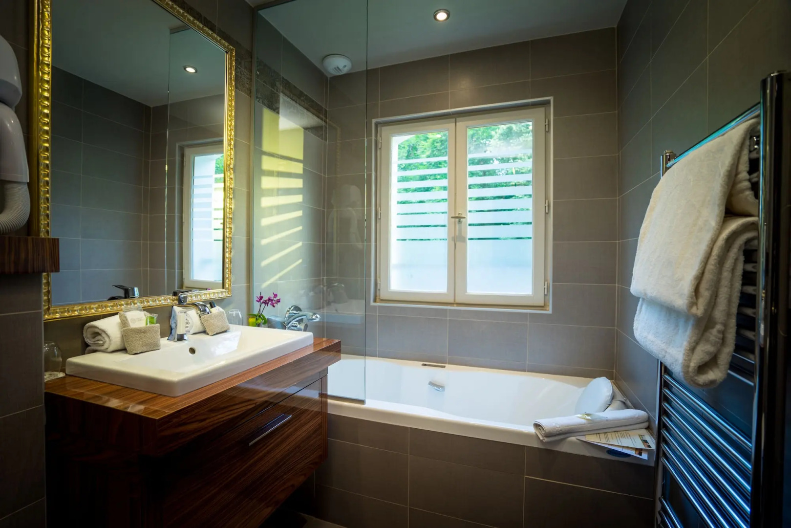 Les Tresoms Lake and Spa Resort