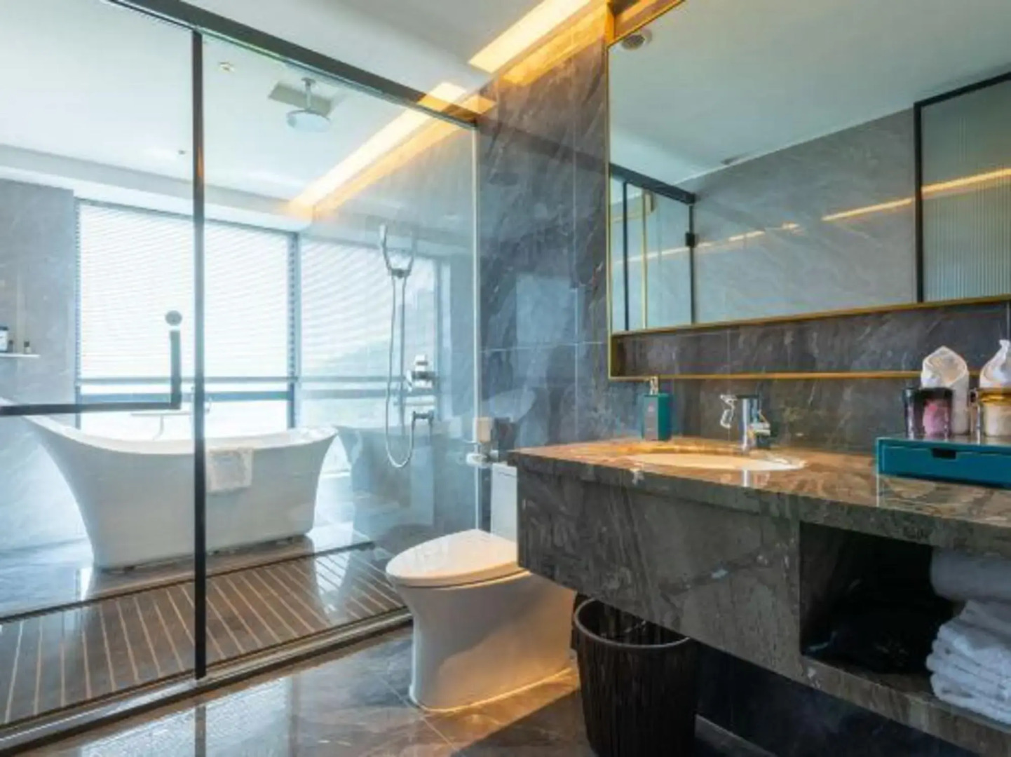 Boni International Hotel