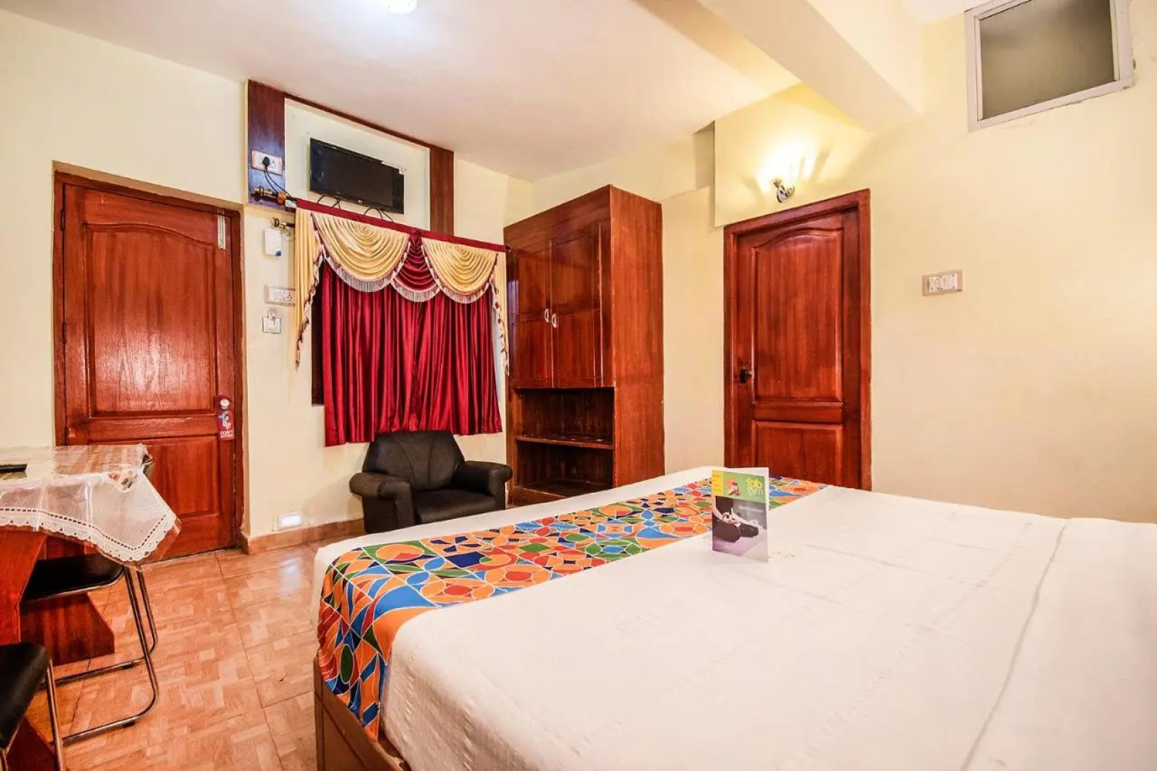 FabHotel Roshan Residency