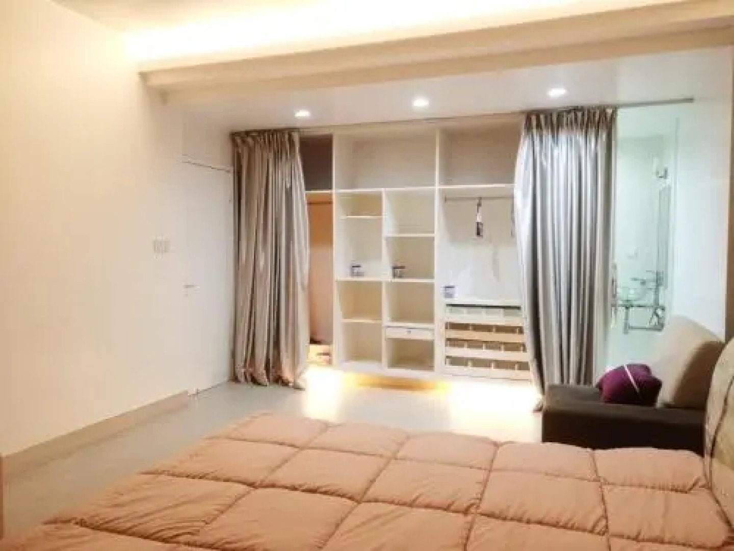 One Flower One Sea One World