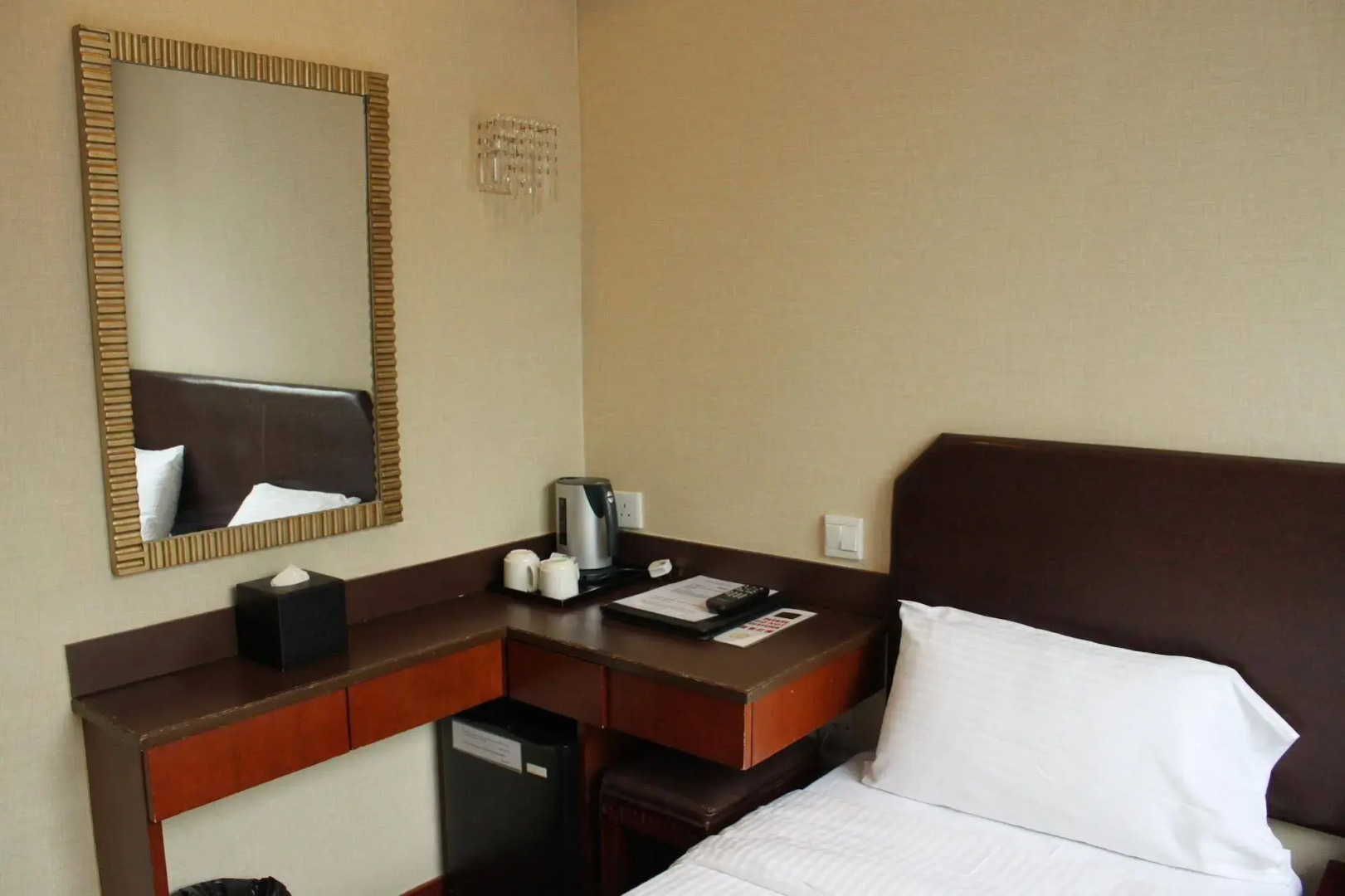 Oriental Lander Hotel