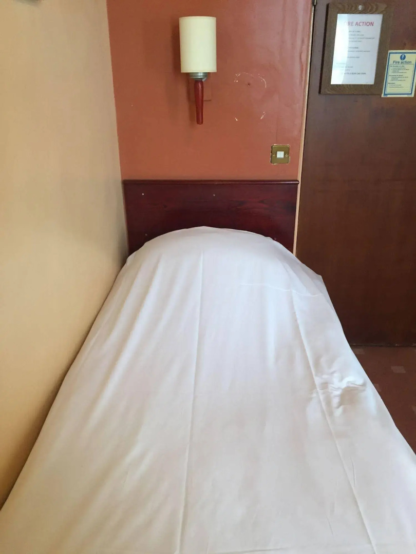 The Royal Victoria & Bull Hotel