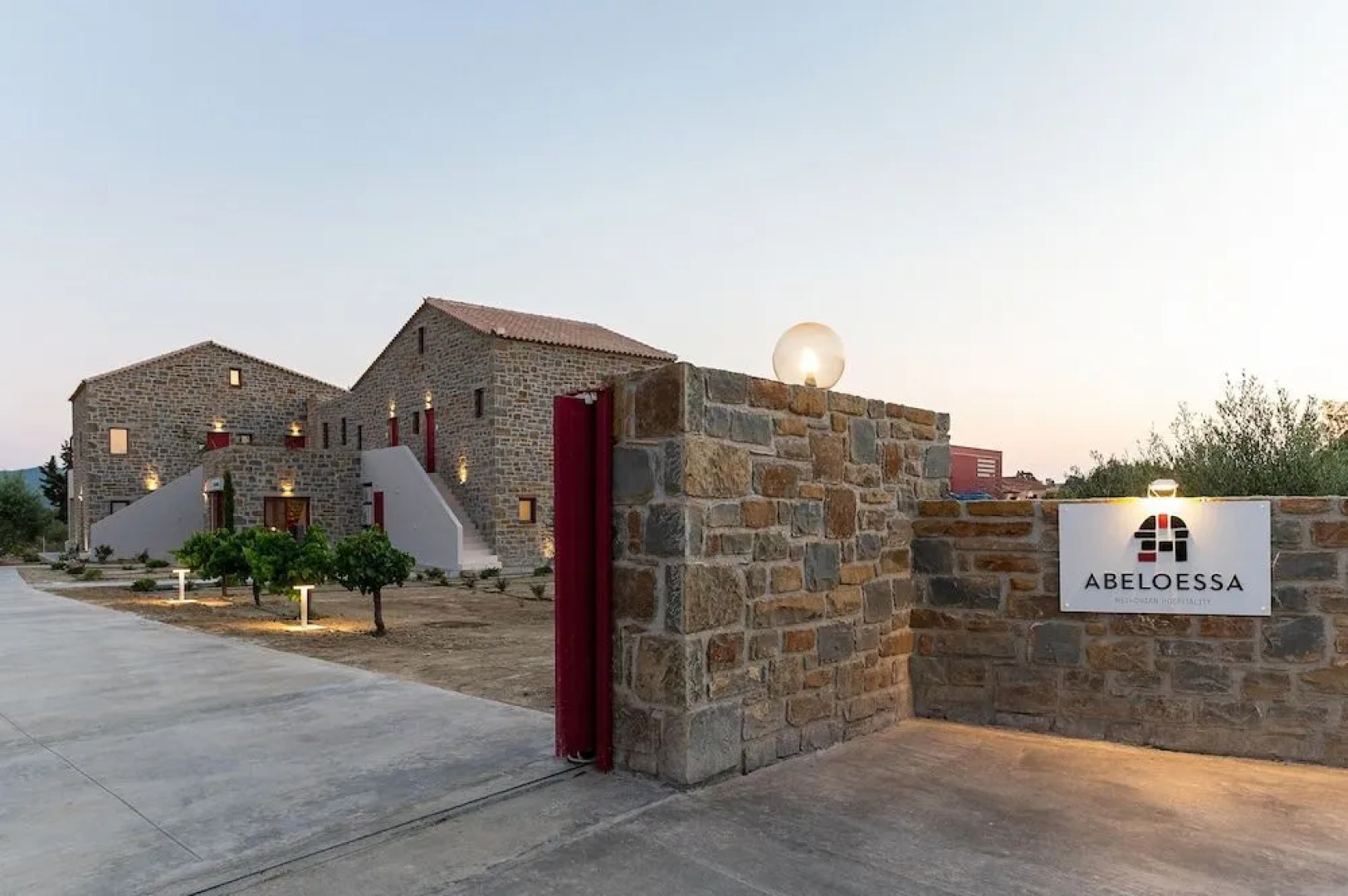 Abeloessa Methonian Hospitality