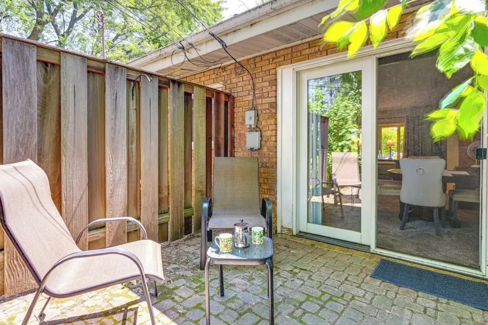 3 Mi to Michigan State: Apt w/ Patio in Lansing!