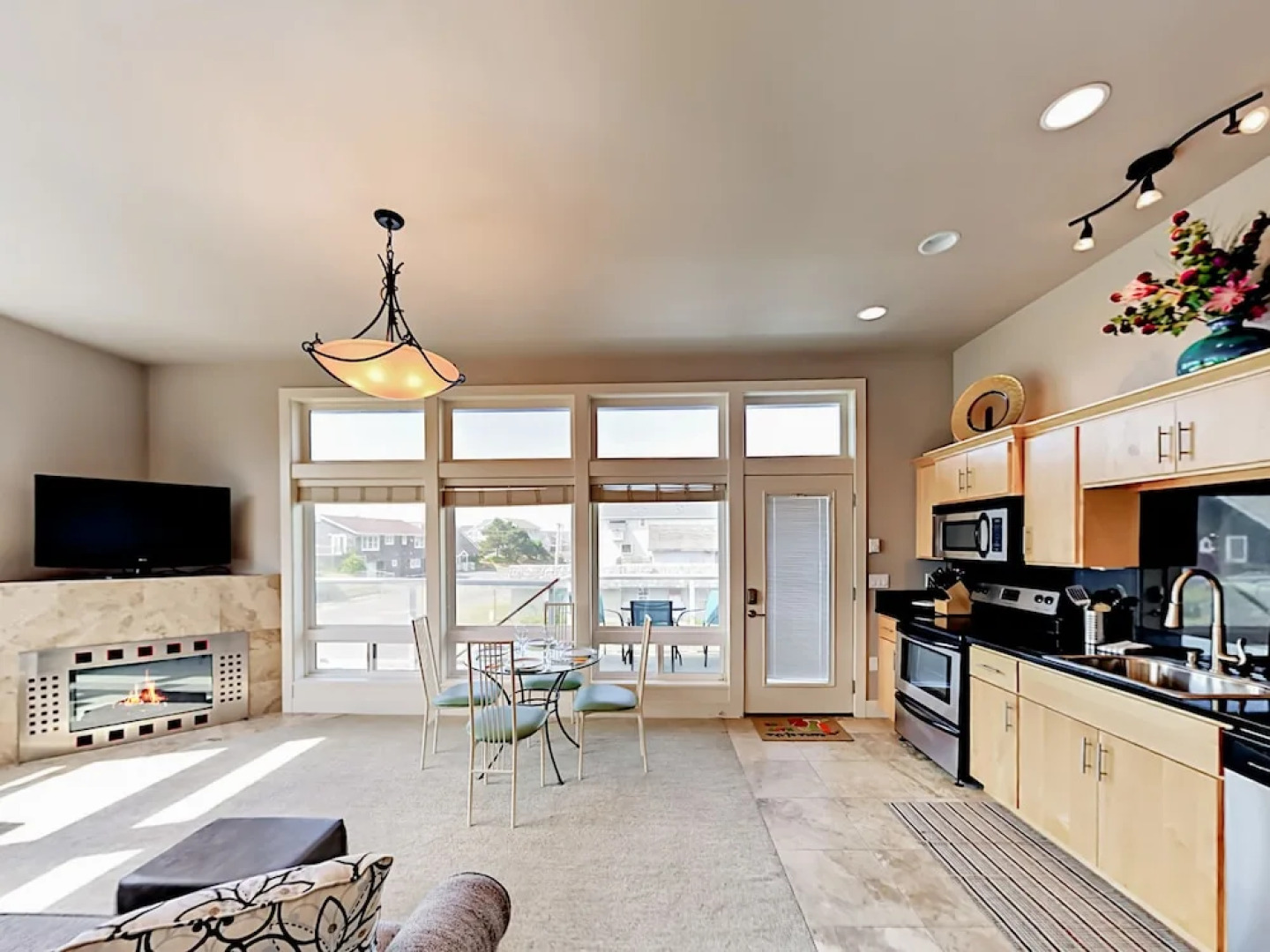 Seaside Escape Townhouse 1 Bedroom 1 Bathroom Townhouse