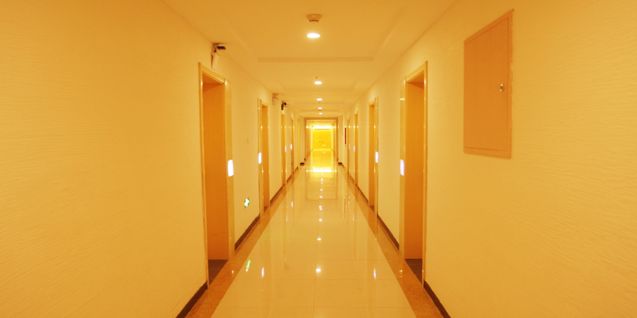 Beijing Sky House Business Hotel (formerly Beijing Century Hong Kong Hotel)