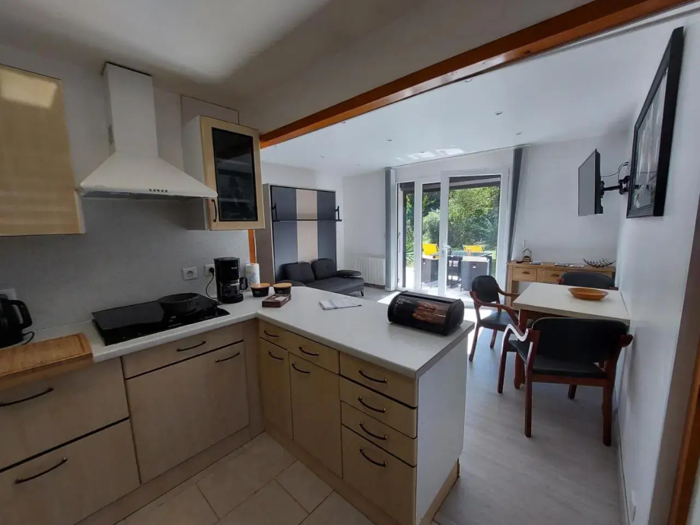 Rare, cosy studio terrasse au coeur de St-Jorioz