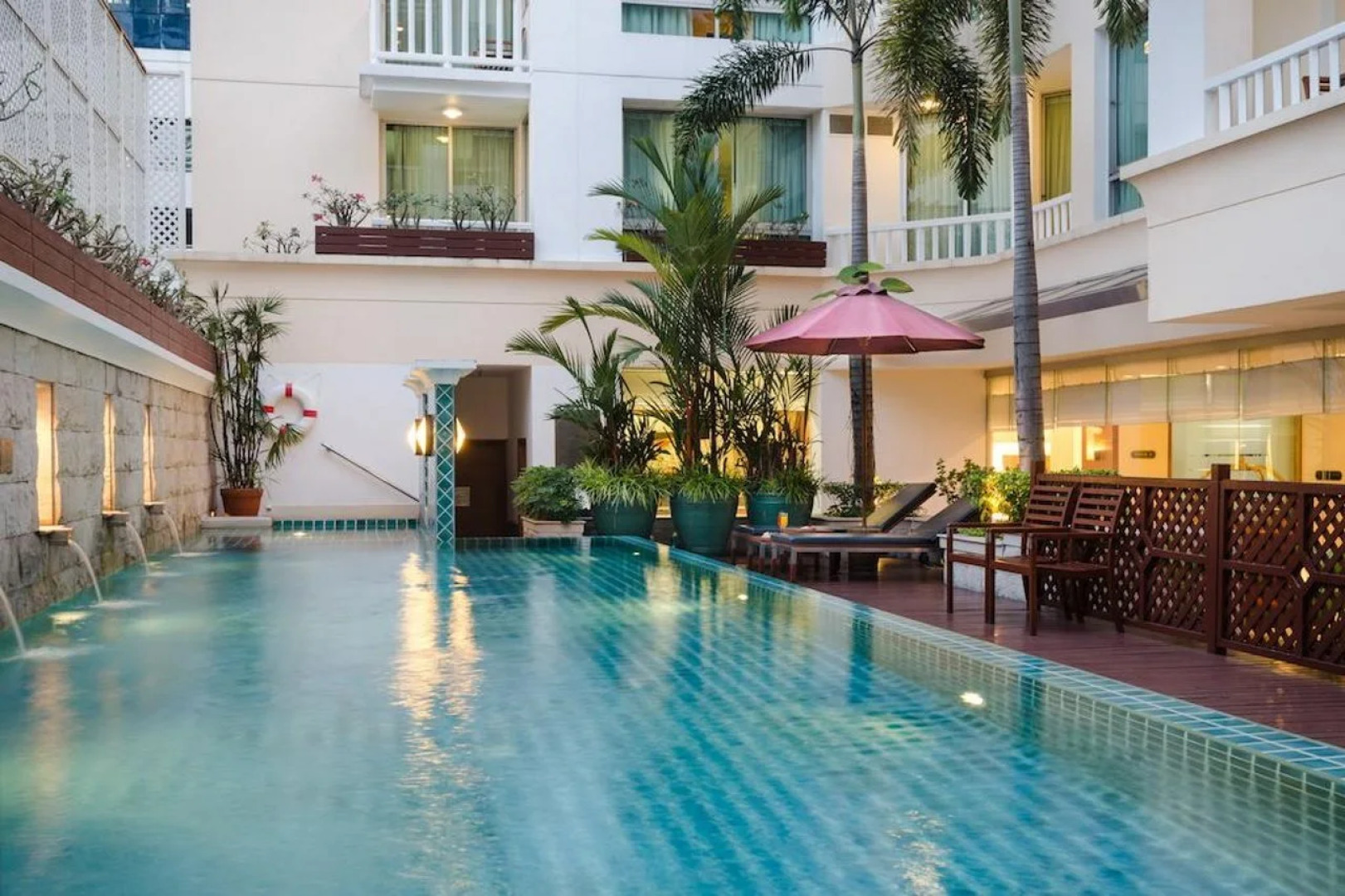 At Ease Saladaeng by AETAS