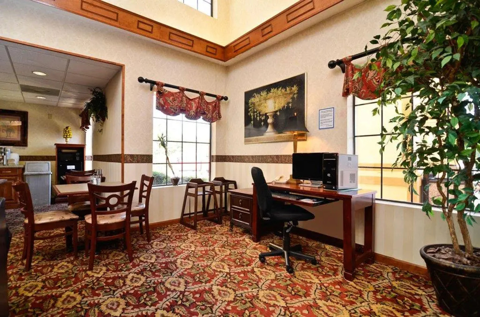 Best Western Bradbury Inn & Suites