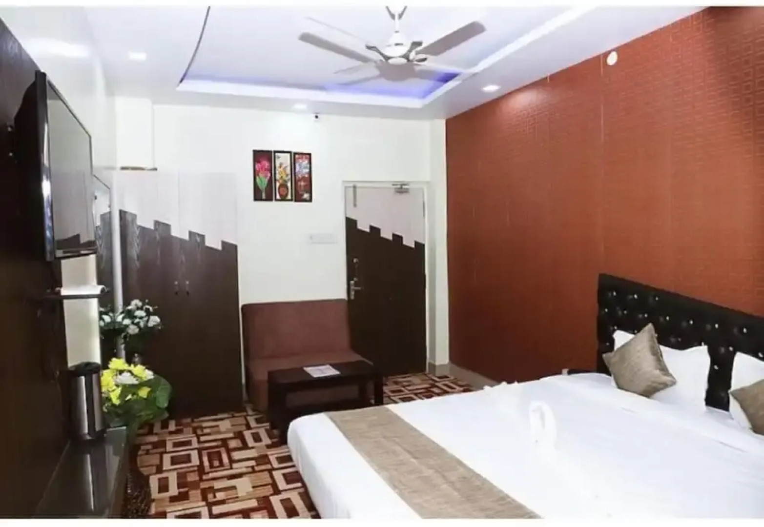 Janvi International Inn Muzaffarpur